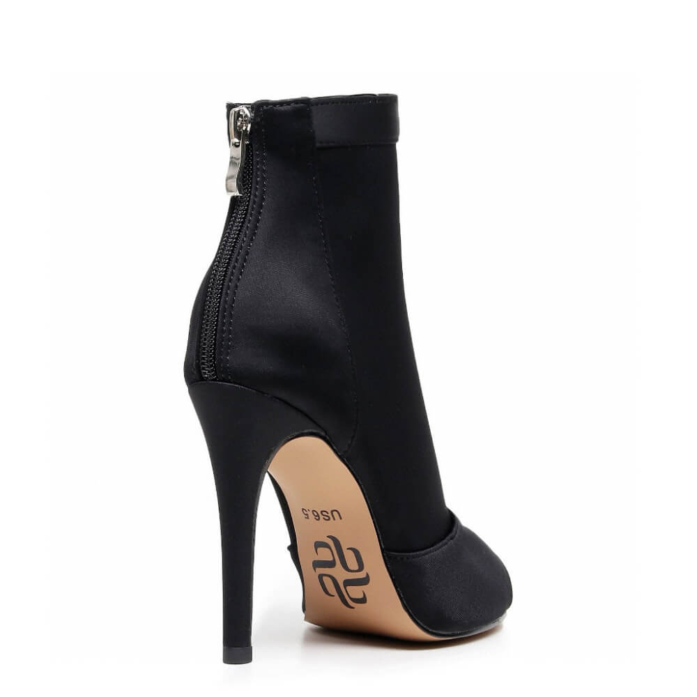 Mina - Black Lycra - Street Sole