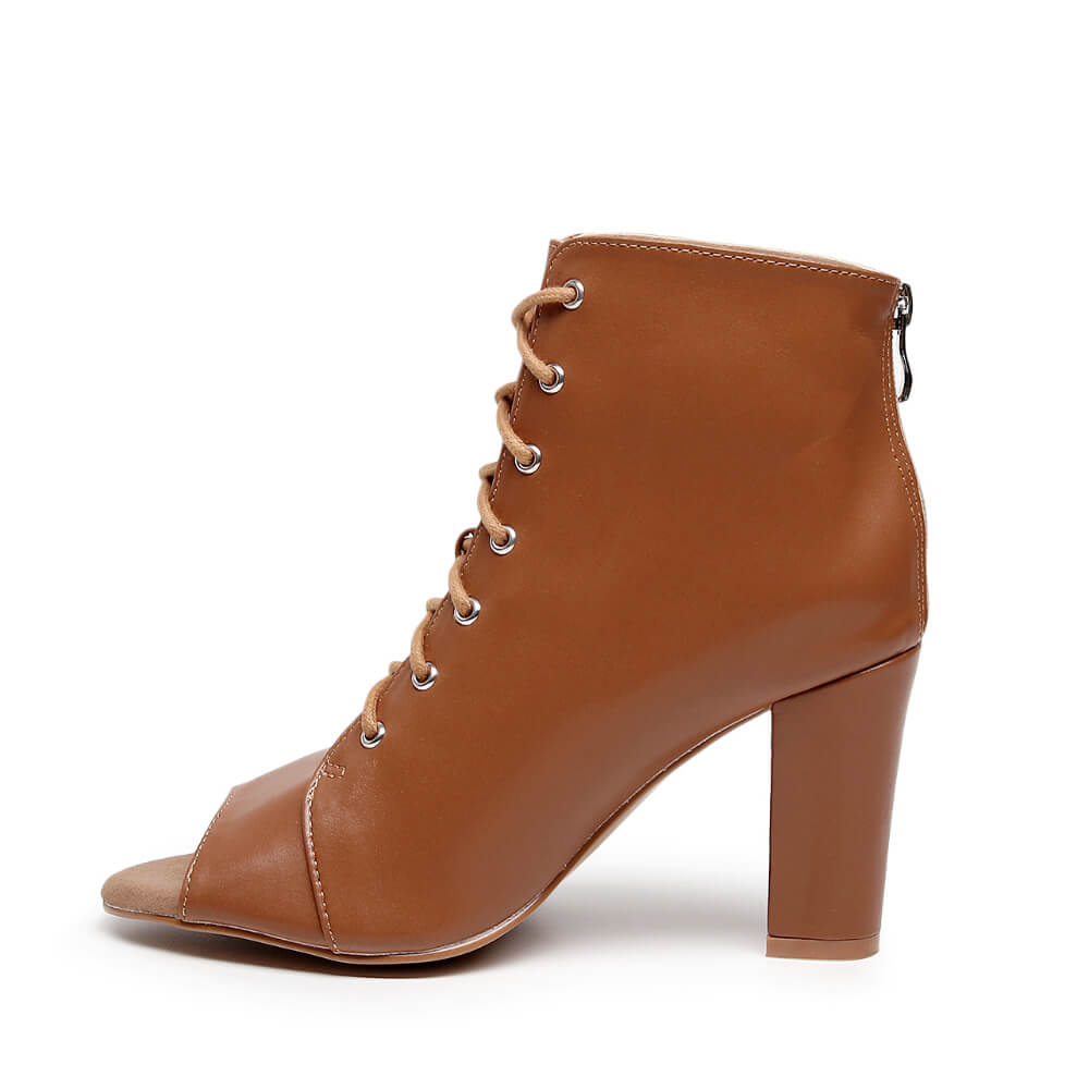 Parker Wide Fit - Cinnamon Vegan Leather - Street Sole