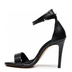 Zoé - Cuir végan noir - Semelle en caoutchouc