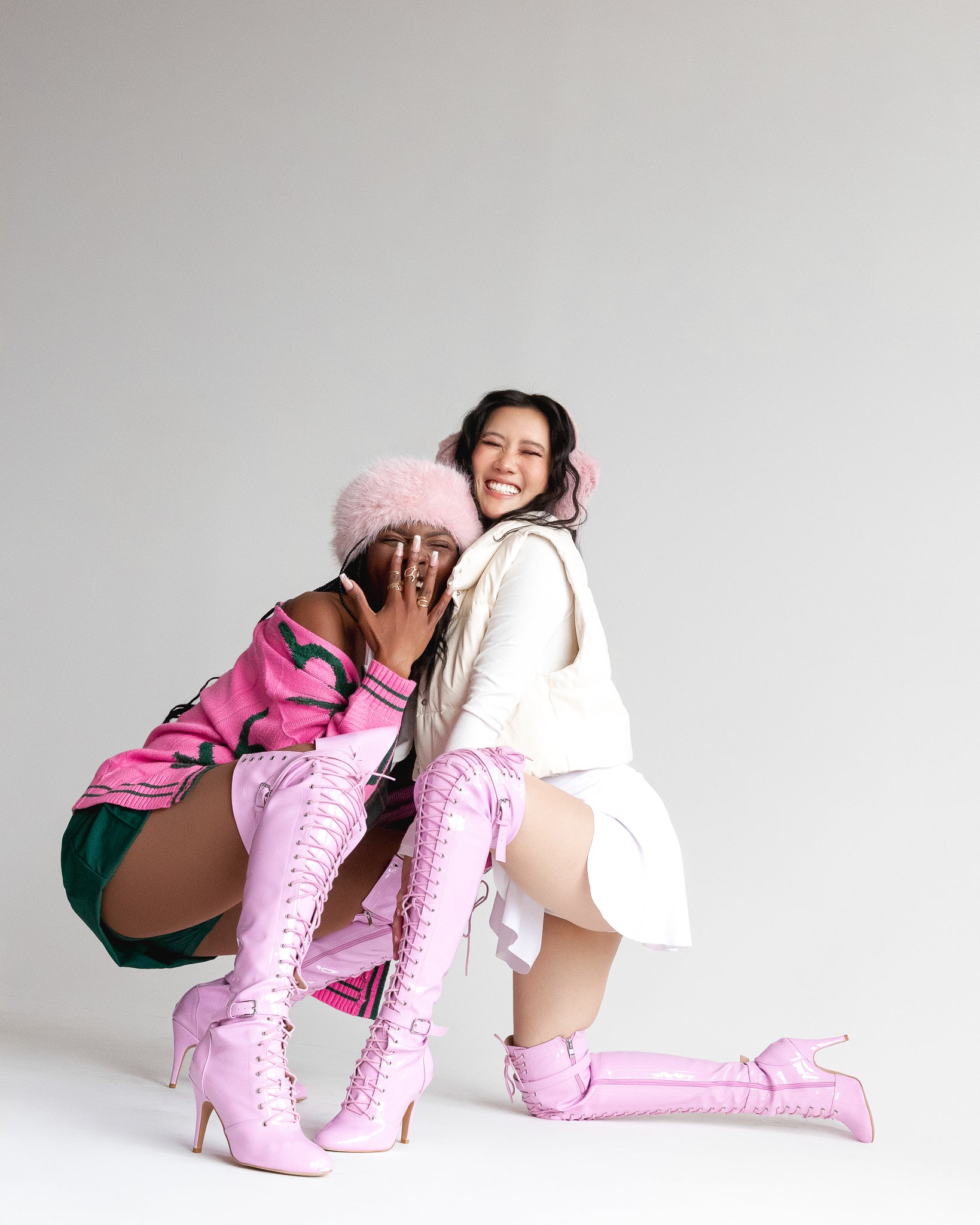 @joy.hsieh @kamilahrison in Omani pink.jpg__PID:2d17788e-26fd-4883-9fe9-af4539cdee40