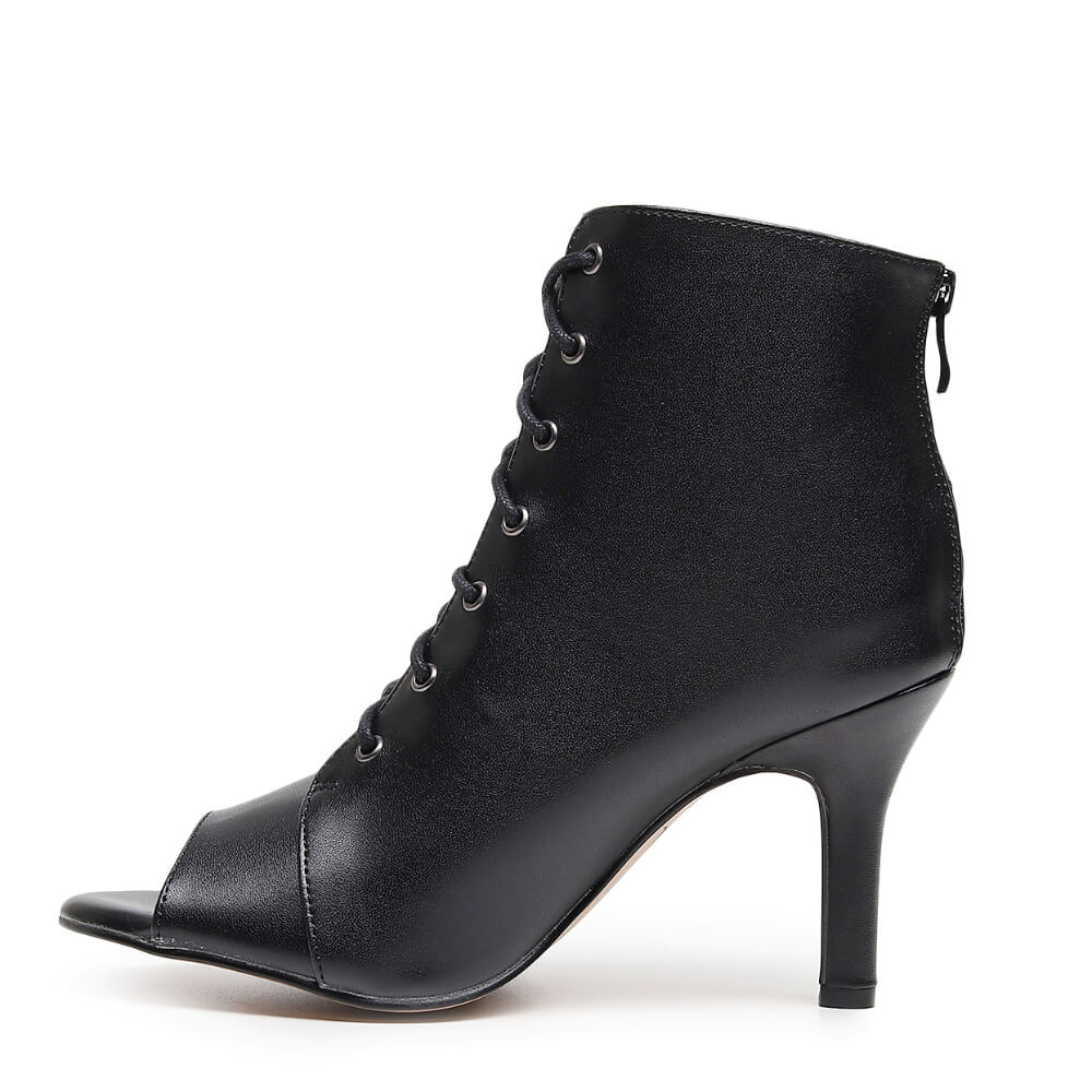 Parker Wide Fit - Black Vegan Leather - Street Sole