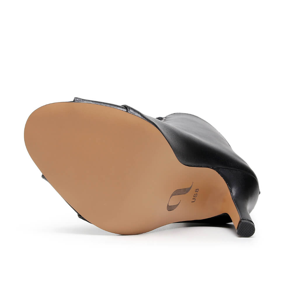 Parker Wide Fit - Black Vegan Leather - Street Sole